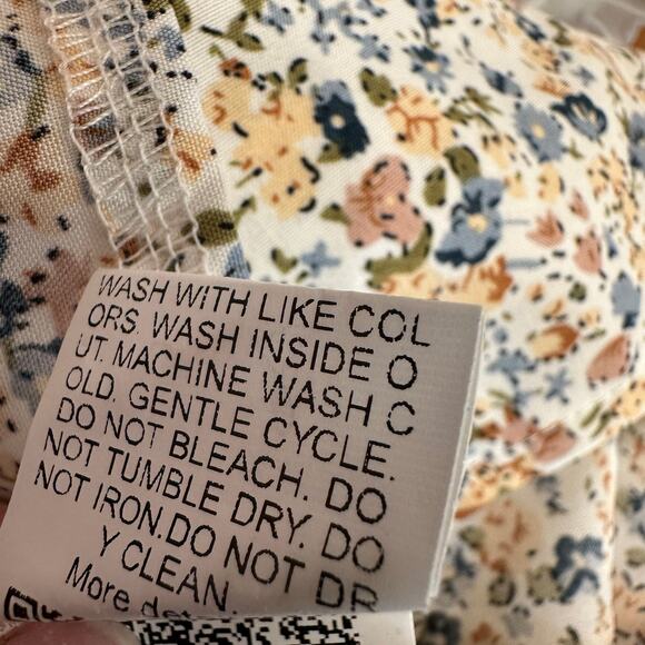 Cottagecore Ditsy Floral Blouse SZ M Crocheted Feminine Soft Girl Romantic Fall - Picture 4 of 6